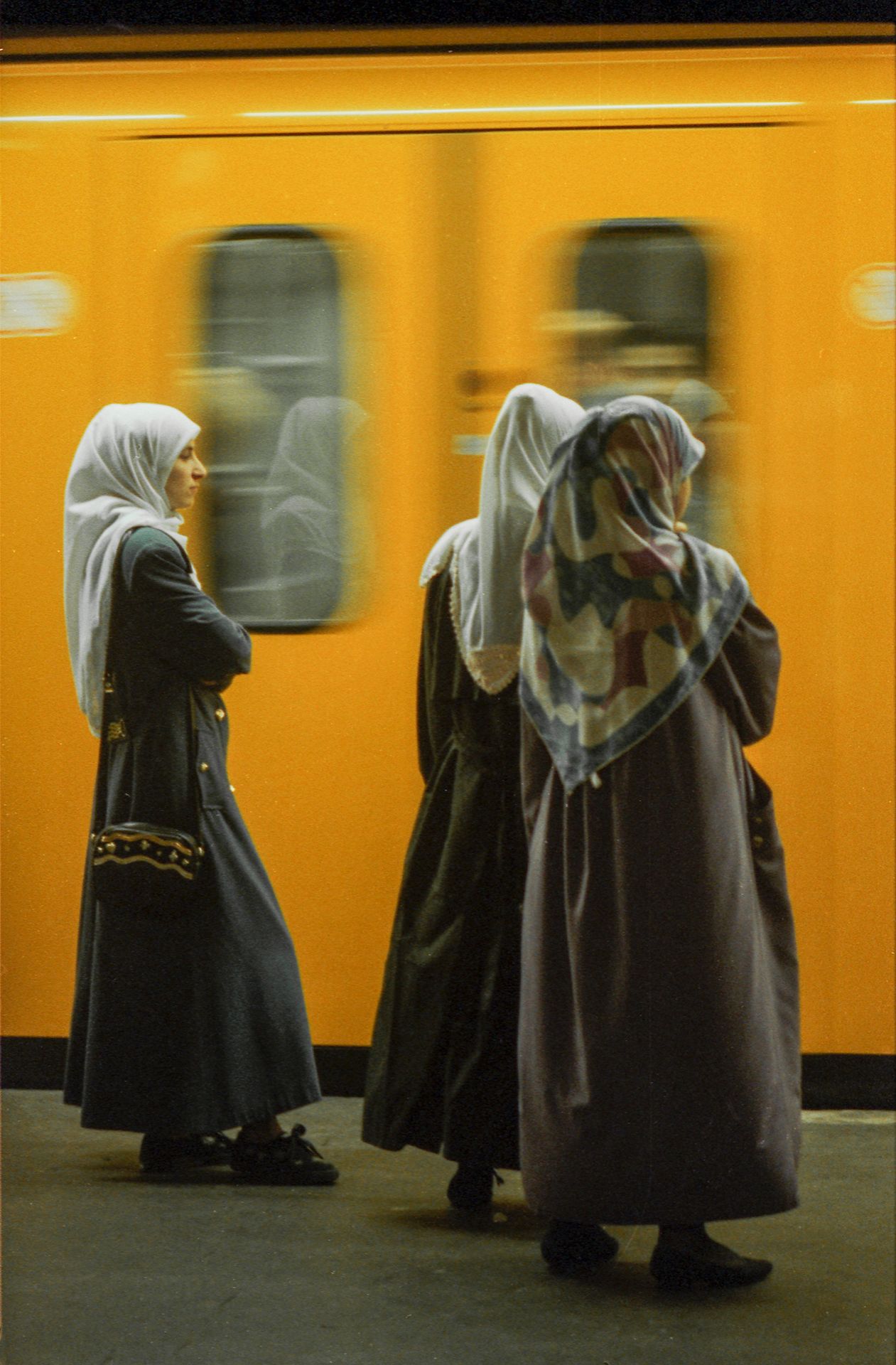 Guardare ancora: Fotografie di ieri, immagini del presente — 3